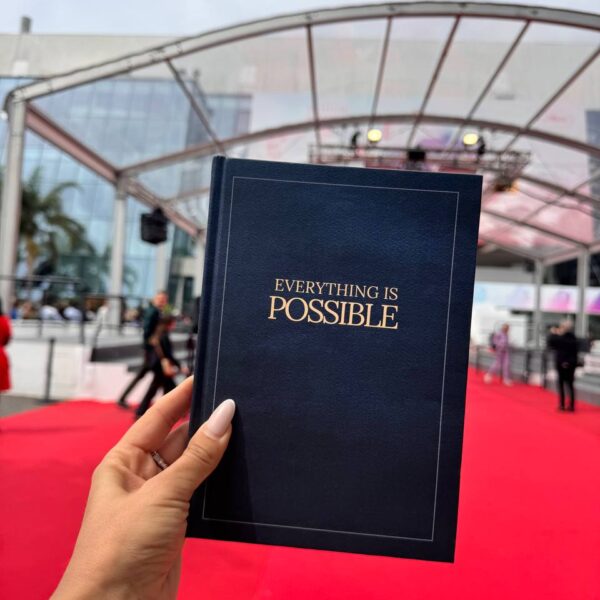 Блокнот Everything is Possible